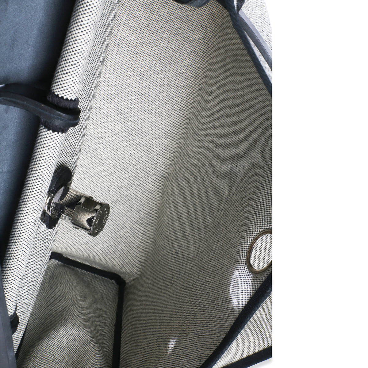 Hermès Vache Hunter Toile Ecru Black Herbag Zip Retourne Messenger 39 PHW Handbag av