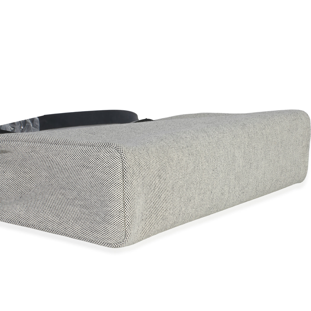 Hermès Vache Hunter Toile Ecru Black Herbag Zip Retourne Messenger 39 PHW Handbag clasp