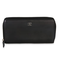 Chanel Black Quilted Caviar Zip Around Wallet Wallet fv