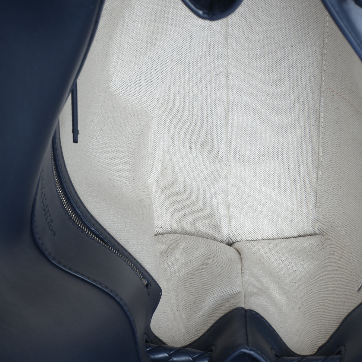 Bottega Veneta Neptune Intrecciato Suede Andiamo Messenger Bag Handbag ad1