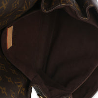 Louis Vuitton Monogram Canvas Pochette Metis Handbag ad1
