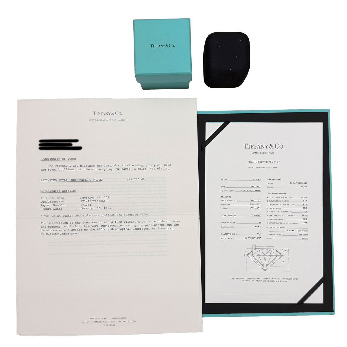 Tiffany & Co. 0.92 ct Round Brilliant Diamond Engagement Ring box